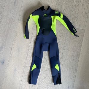 Quicksilver kids Wetsuit - Size 2B